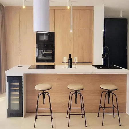 1 Villa *