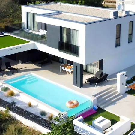 Villa 1 Kožino